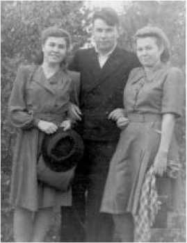 Иллюстрация к книге — Человек, лишённый малой родины [i_022.jpg]