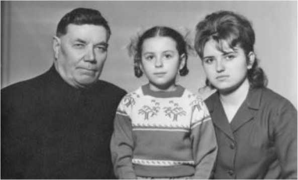 Иллюстрация к книге — Человек, лишённый малой родины [i_025.jpg]