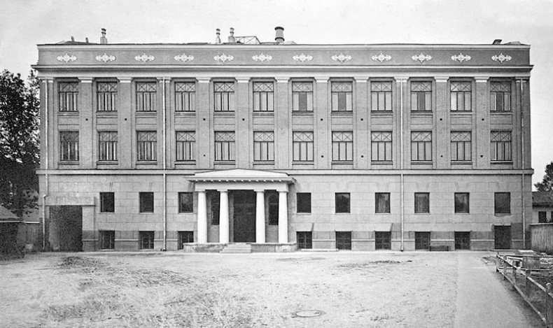 Иллюстрация к книге — &quot;Посмотрим, кто кого переупрямит...&quot;. Надежда Яковлевна Мандельштам в письмах, воспоминаниях, свидетельствах [i_019.jpg]