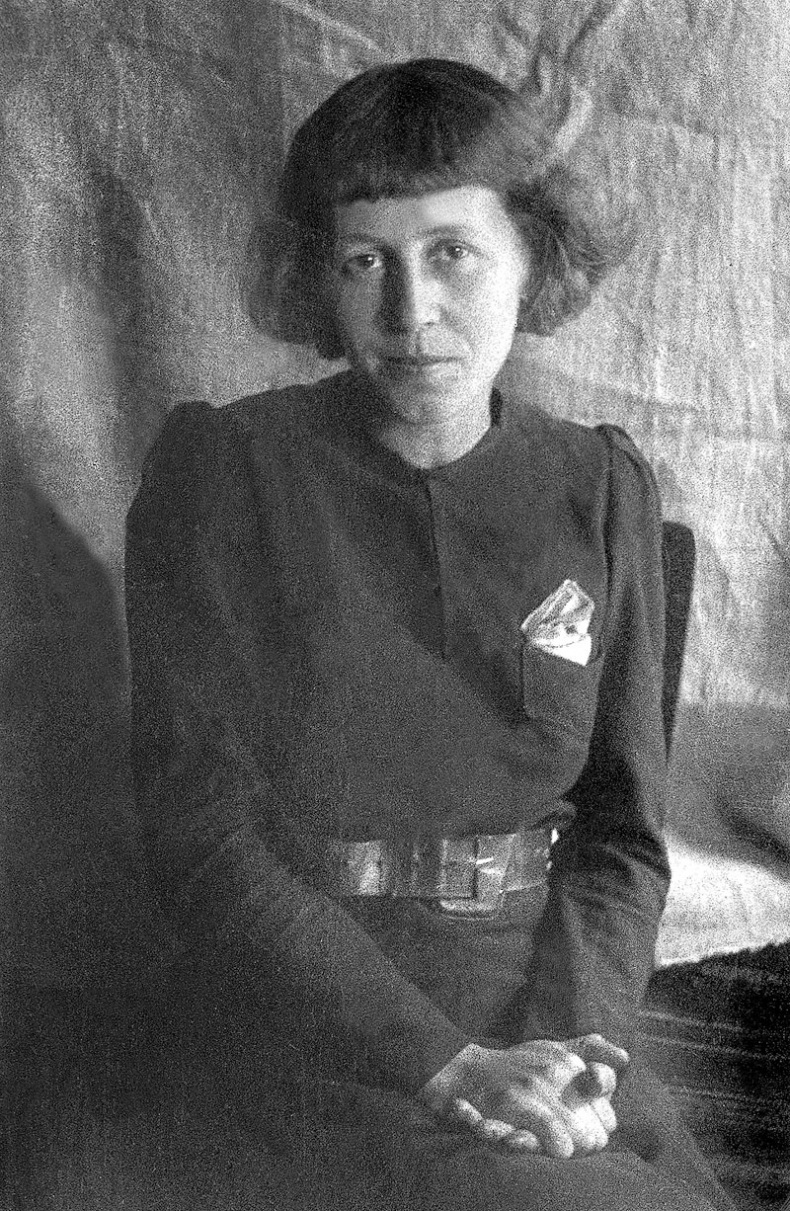 Иллюстрация к книге — &quot;Посмотрим, кто кого переупрямит...&quot;. Надежда Яковлевна Мандельштам в письмах, воспоминаниях, свидетельствах [i_035.jpg]