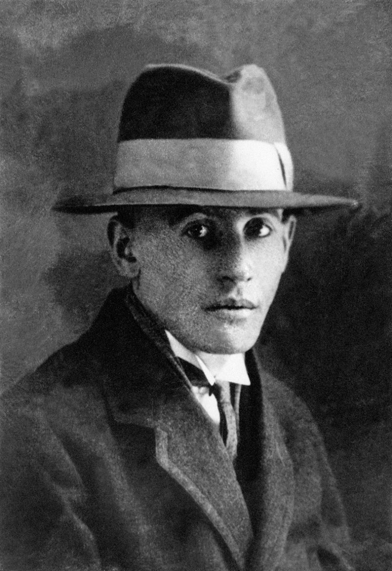 Иллюстрация к книге — &quot;Посмотрим, кто кого переупрямит...&quot;. Надежда Яковлевна Мандельштам в письмах, воспоминаниях, свидетельствах [i_037.jpg]