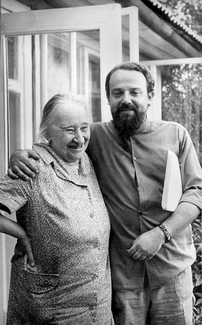 Иллюстрация к книге — &quot;Посмотрим, кто кого переупрямит...&quot;. Надежда Яковлевна Мандельштам в письмах, воспоминаниях, свидетельствах [i_083.jpg]