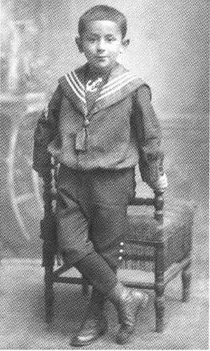 Иллюстрация к книге — Иосиф Григулевич. Разведчик, &quot;которому повезло&quot; [i_006.jpg]