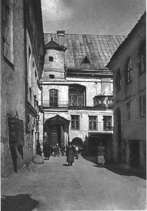 Иллюстрация к книге — Иосиф Григулевич. Разведчик, &quot;которому повезло&quot; [i_009.jpg]