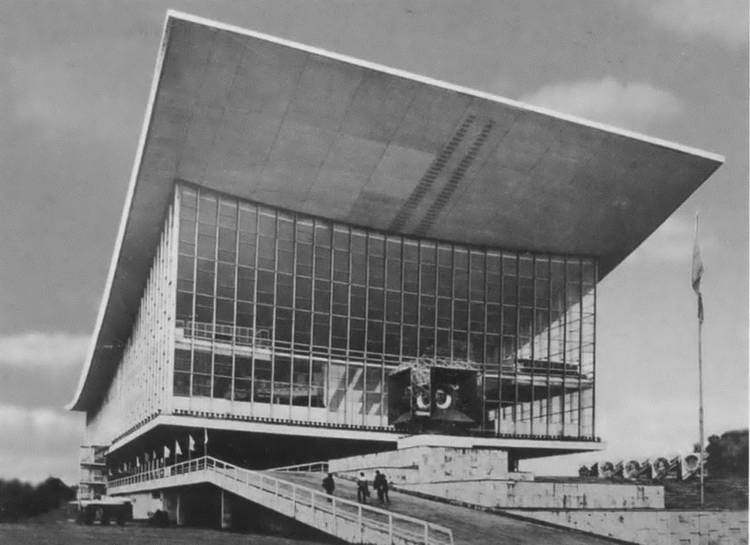 Иллюстрация к книге — Олтаржевский [i_055.jpg]