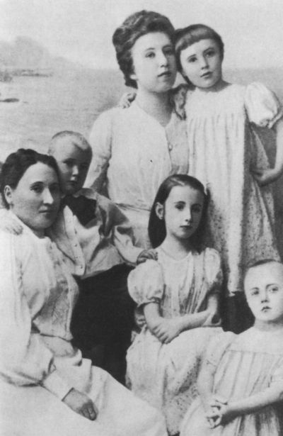 Иллюстрация к книге — Розанов [i_036.jpg]