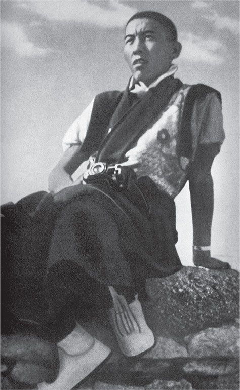 Иллюстрация к книге — Семь лет в Тибете. Моя жизнь при дворе Далай-ламы [_40.jpg]