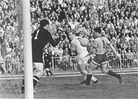 Иллюстрация к книге — Стрельцов. Человек без локтей [pic_31.jpg]