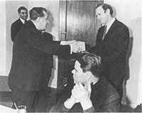 Иллюстрация к книге — Стрельцов. Человек без локтей [pic_38.jpg]