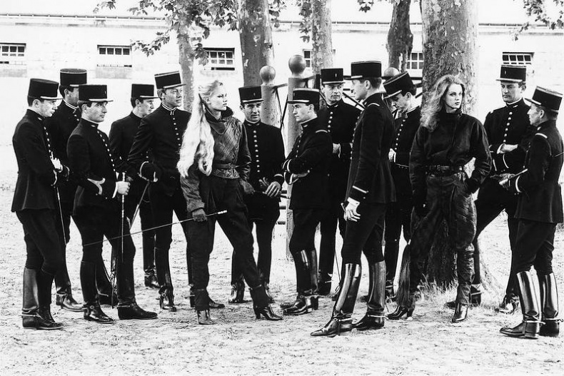 Иллюстрация к книге — Хельмут Ньютон. Автобиография [autogen_ebook_id115.jpg]