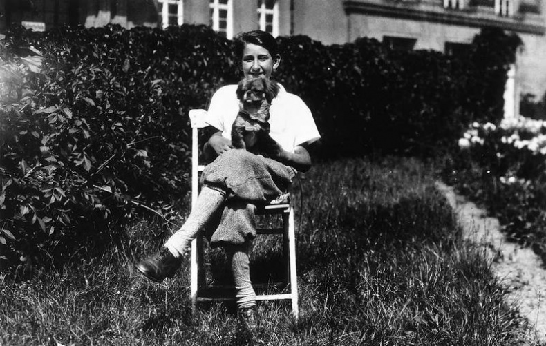 Иллюстрация к книге — Хельмут Ньютон. Автобиография [autogen_ebook_id15.jpg]