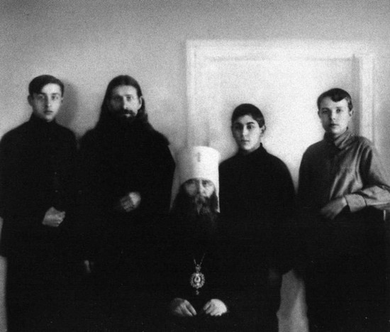 Иллюстрация к книге — Патриарх Сергий [i_040.jpg]