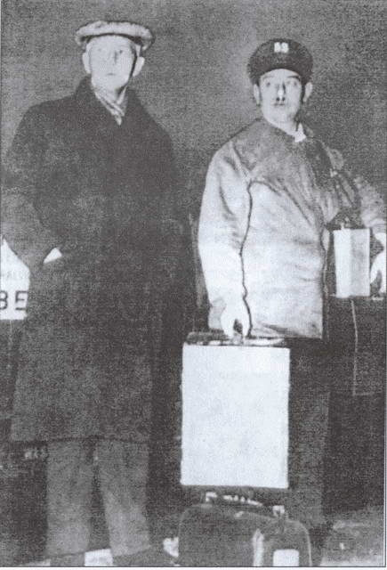 Иллюстрация к книге — Загадки советской литературы. От Сталина до Брежнева [i_016.jpg]