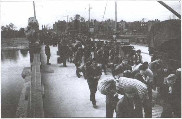 Иллюстрация к книге — Мемуары "власовцев" [i_021.jpg]