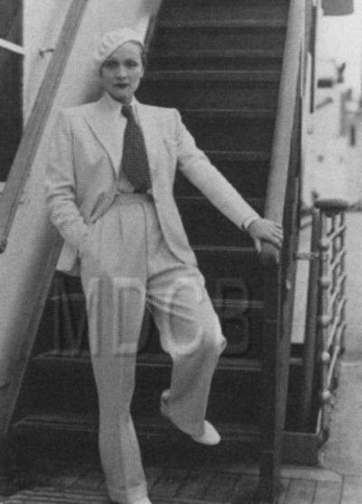 Иллюстрация к книге — Марлен Дитрих [i_014.jpg]