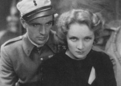 Иллюстрация к книге — Марлен Дитрих [i_016.jpg]