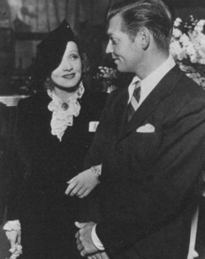 Иллюстрация к книге — Марлен Дитрих [i_023.jpg]