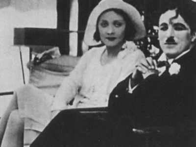 Иллюстрация к книге — Марлен Дитрих [i_024.jpg]