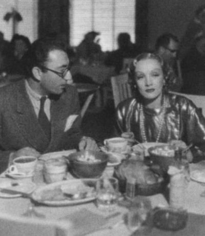 Иллюстрация к книге — Марлен Дитрих [i_025.jpg]