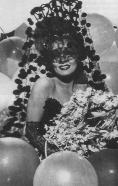 Иллюстрация к книге — Марлен Дитрих [i_029.jpg]