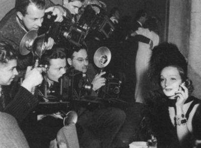 Иллюстрация к книге — Марлен Дитрих [i_032.jpg]