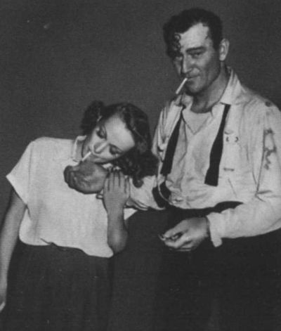 Иллюстрация к книге — Марлен Дитрих [i_037.jpg]