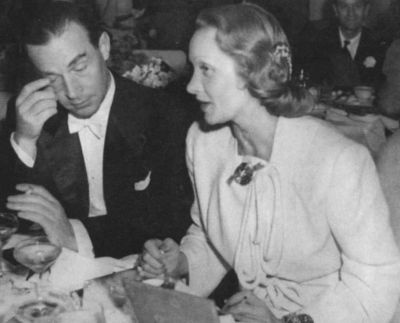 Иллюстрация к книге — Марлен Дитрих [i_038.jpg]