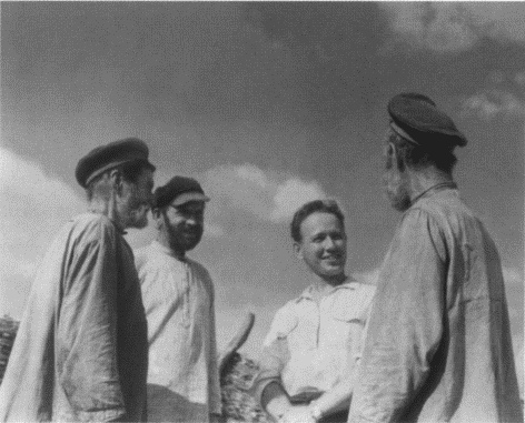 Иллюстрация к книге — Шолохов [i_022.jpg]