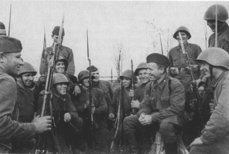 Иллюстрация к книге — Шолохов [i_037.jpg]