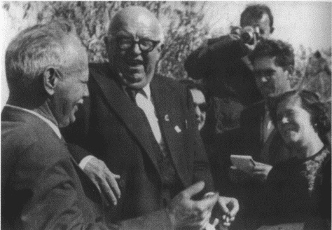 Иллюстрация к книге — Шолохов [i_048.jpg]