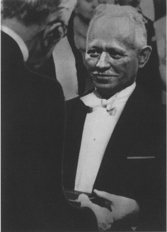 Иллюстрация к книге — Шолохов [i_053.jpg]