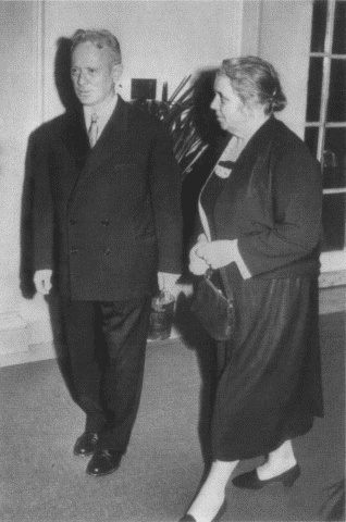 Иллюстрация к книге — Шолохов [i_062.jpg]