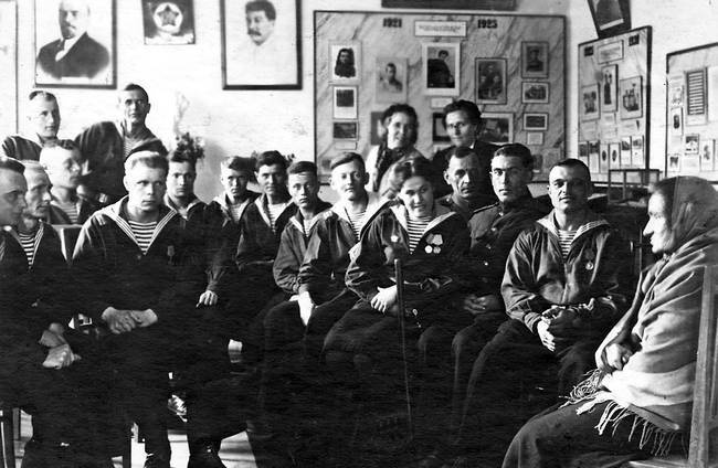 Иллюстрация к книге — Жизнь - Подвиг Николая Островского [i_036.jpg]