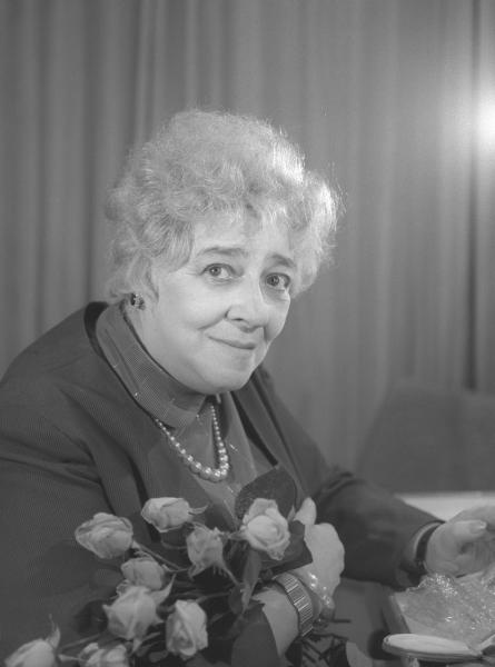 Иллюстрация к книге — Моя жизнь. Фаина Раневская [i_006.jpg]