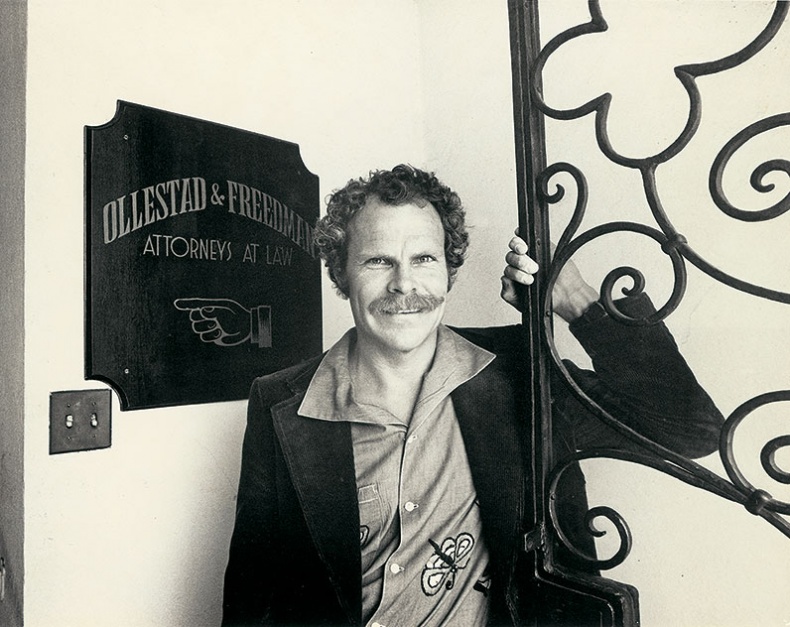 Иллюстрация к книге — Без ума от шторма, или Как мой суровый, дикий и восхитительно непредсказуемый отец учил меня жизни [i_012.jpg]