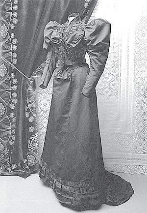 Иллюстрация к книге — Петербургские женщины XIX века [i_044.jpg]