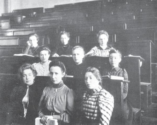 Иллюстрация к книге — Петербургские женщины XIX века [i_102.jpg]