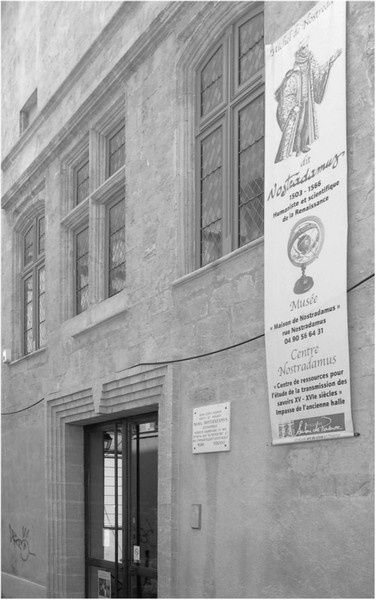 Иллюстрация к книге — Нострадамус [i_013.jpg]