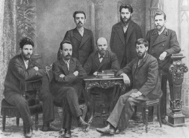 Иллюстрация к книге — Ленин [i_035.jpg]