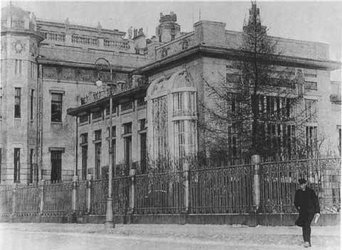 Иллюстрация к книге — Ленин [i_074.jpg]