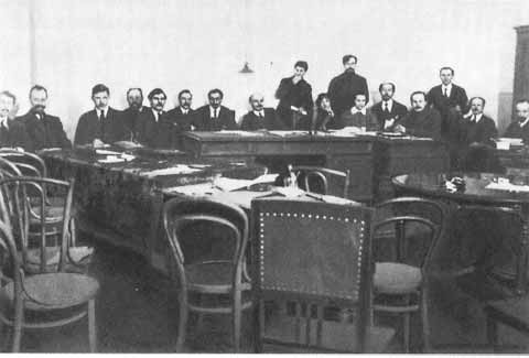 Иллюстрация к книге — Ленин [i_092.jpg]