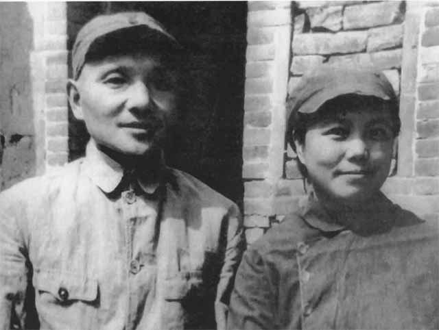 Иллюстрация к книге — Дэн Сяопин [i_016.jpg]