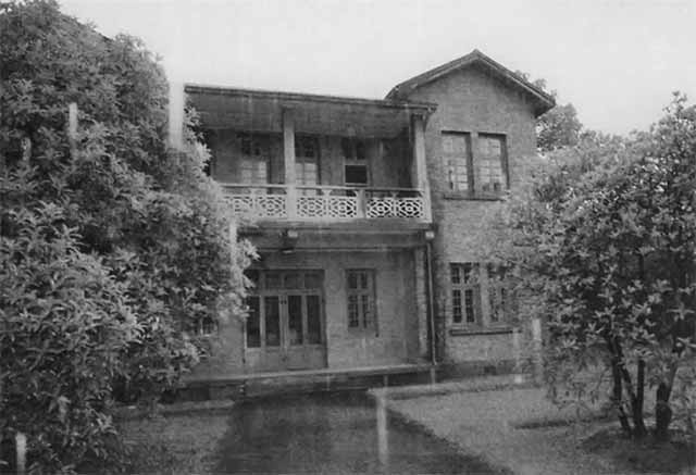 Иллюстрация к книге — Дэн Сяопин [i_037.jpg]