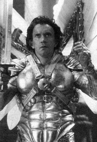 Иллюстрация к книге — Режиссеры настоящего. В 2 томах. Том 1. Визионеры и мегаломаны [i_046.jpg]