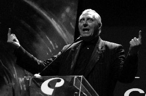 Иллюстрация к книге — Режиссеры настоящего. В 2 томах. Том 1. Визионеры и мегаломаны [i_074.jpg]