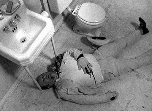 Иллюстрация к книге — Режиссеры настоящего. В 2 томах. Том 1. Визионеры и мегаломаны [i_090.jpg]