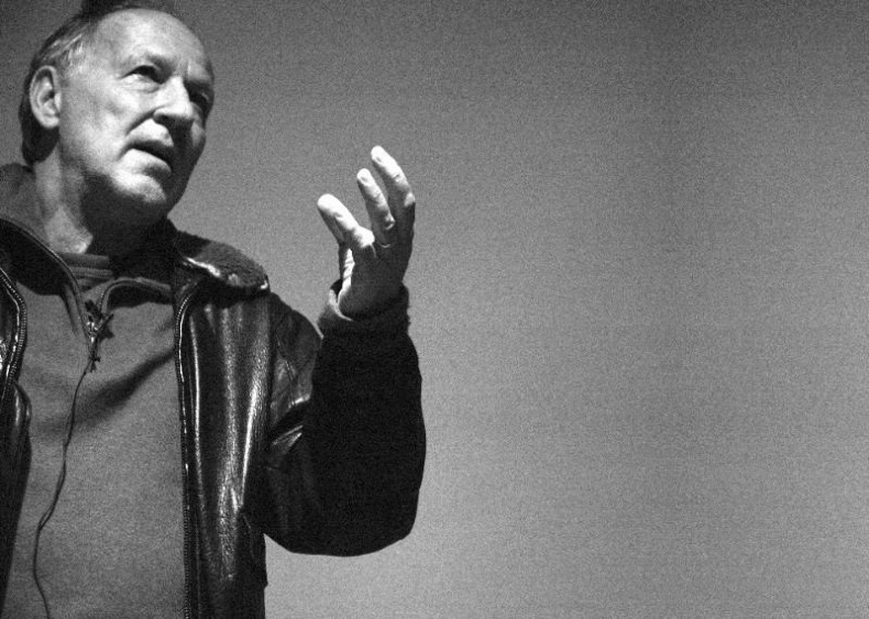 Иллюстрация к книге — Режиссеры настоящего. В 2 томах. Том 1. Визионеры и мегаломаны [i_154.jpg]