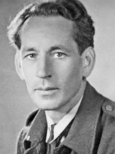 Иллюстрация к книге — Я пытаюсь восстановить черты [_111.jpg]