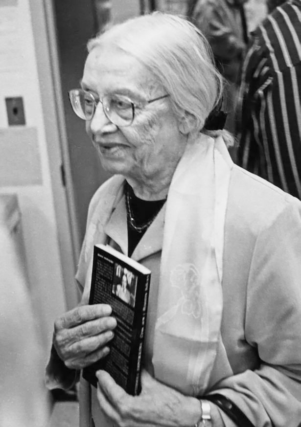 Иллюстрация к книге — Я пытаюсь восстановить черты [_130.jpg]