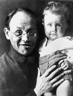 Иллюстрация к книге — Я пытаюсь восстановить черты [_29.jpg]